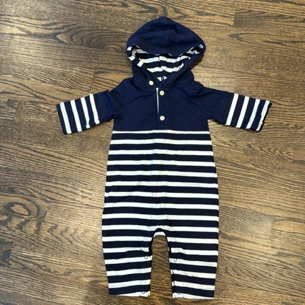 Baby Gap hooded stripe romper 3-6 months navy blue and white nwt